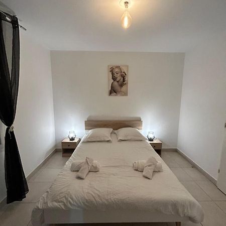 Appartement Avec Terrasse Et Box Entre Plages Et Nature Marseille Bagian luar foto