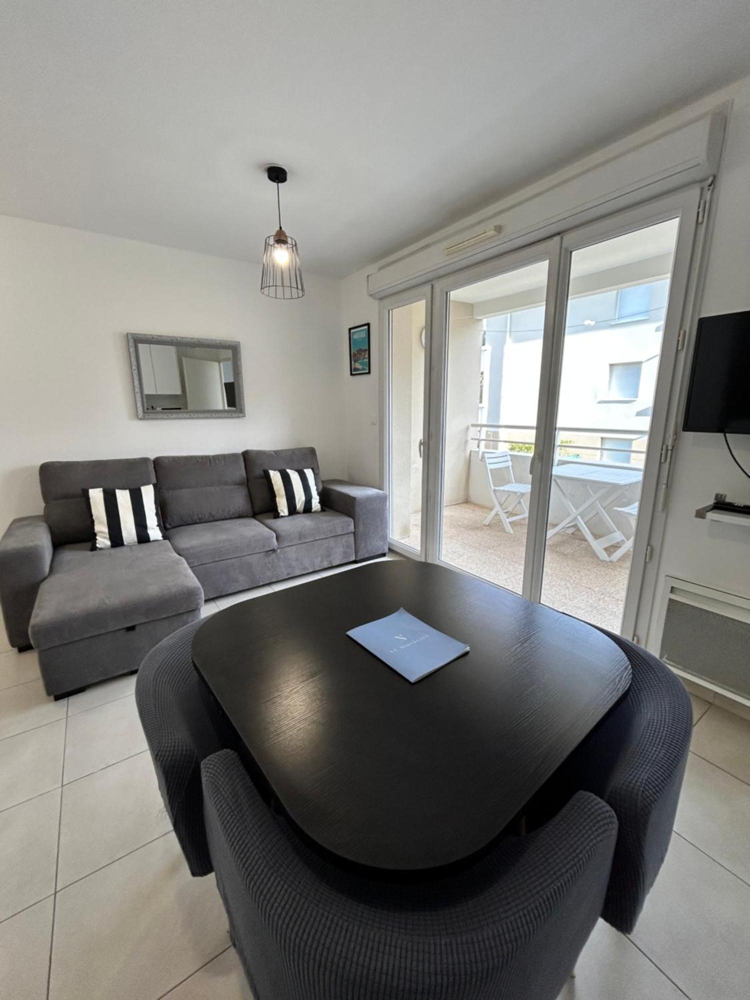 Appartement Avec Terrasse Et Box Entre Plages Et Nature Marseille Bagian luar foto